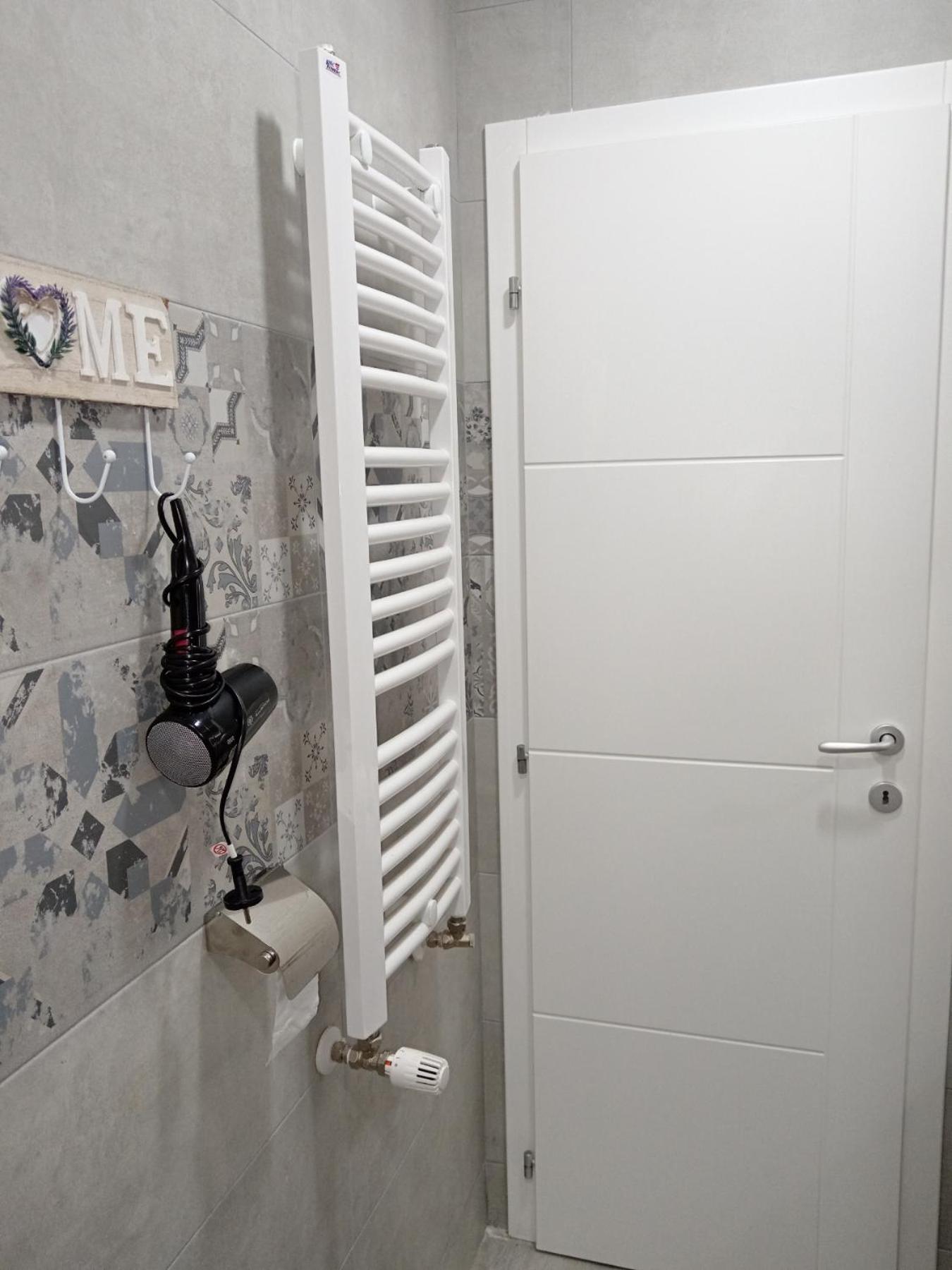 Apartman Lara Pirot Luaran gambar