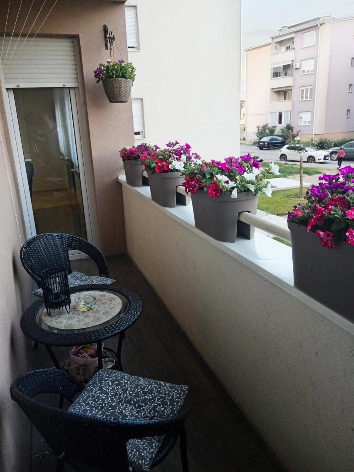 Apartman Lara Pirot Luaran gambar